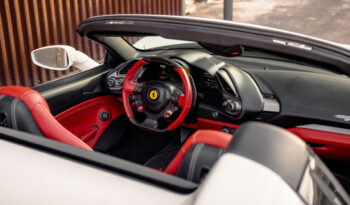 
									2017 Convertible Ferrari 488 Spyder full								