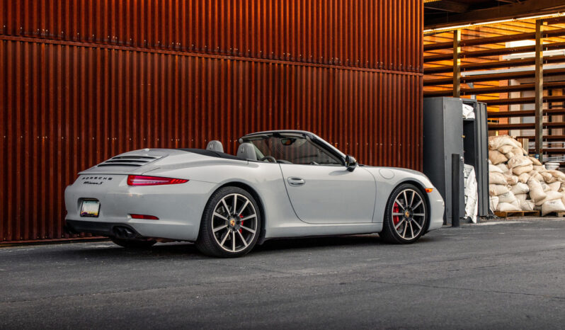 
								2013 Convertible Porsche 911 S w/ Performance Exhaust full									