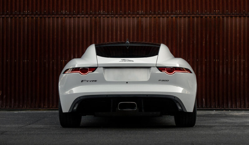 
								2019 Jaguar F-TYPE full									