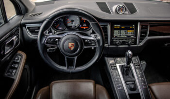 
									2015 Porsche Macan S full								