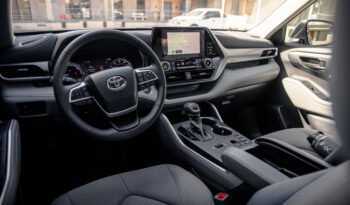 
									2023 Toyota Highlander Hybrid full								