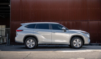 
									2023 Toyota Highlander Hybrid full								