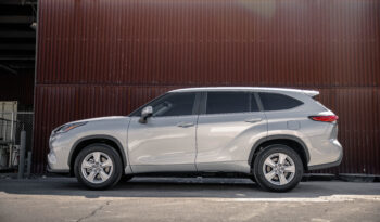 
									2023 Toyota Highlander Hybrid full								